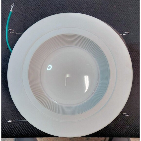 HALO RL56 LED 5"/6" Retrofit SeleCCTable™ Downlight RL56069S1EWHR *Tested - Picture 5 of 8
